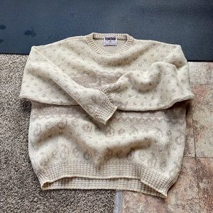 New TUNDRA Off White X-Large Sweater 💥🤍💥🤍💥
